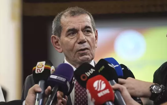 Dursun Özbek'e Frankofon Ödülü