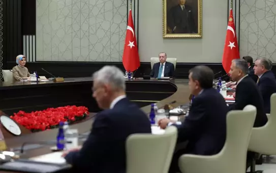 Kabine sonrası Cumhurbaşkanı Erdoğan'dan Özel'e sert sözler