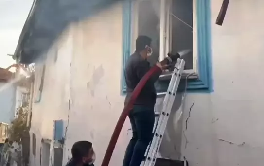 Hisarcık'ta Ev Yangını