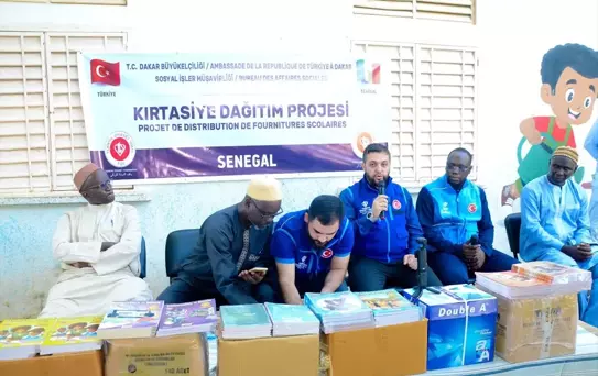 Senegal'deki Öğrencilere Eğitim Desteği