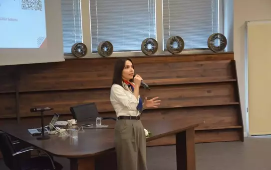 Nilüfer Kutlu Öğrencilerle Buluştu