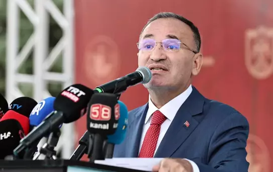Bir süredir tedavi görüyordu! Bekir Bozdağ'ın son hali dikkat çekti