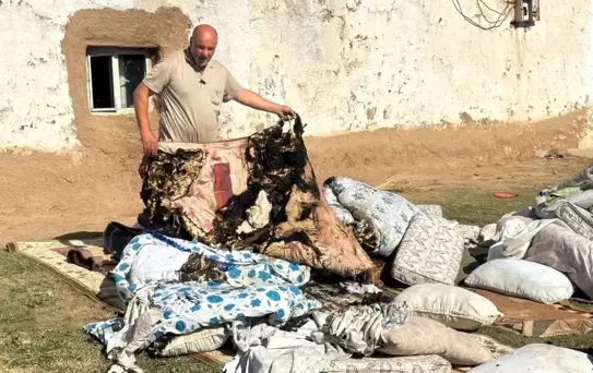 Nereye gitseler evdeki eşyalar kendi kendine alev alıyor