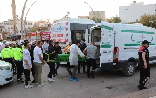 Kilis'te Halk Otobüsü Kadına Çarptı
