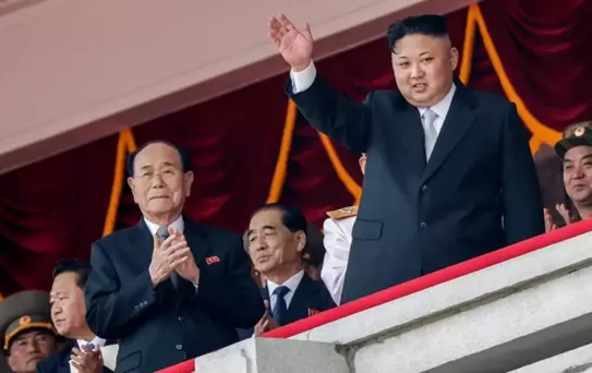 Kuzey Kore'nin 'gölge lideri' Kim Yong-nam hayatını kaybetti