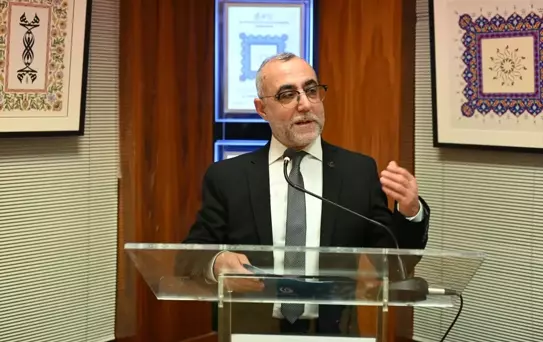 Londra'da 'Hiçin İzinde' Sergisi Açıldı