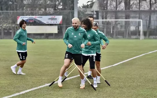 Sakaryaspor Hazırlıklarını Sürdürüyor
