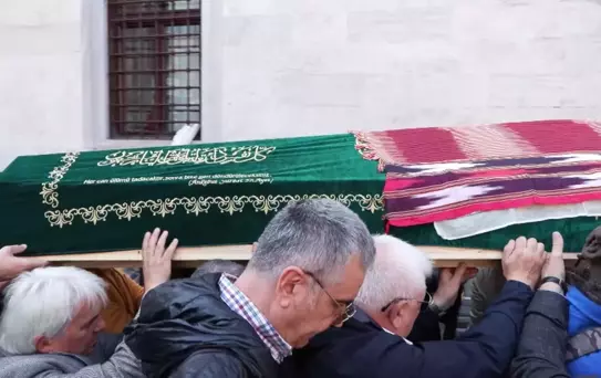 Türk sanat müziği ustası Süheyla Altmışdört son yolculuğuna uğurlandı