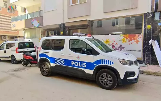 78 Yaşındaki Adam Evinde Ölü Bulundu