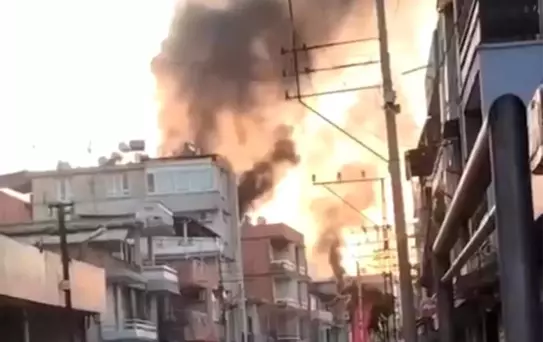 Adana'da Tekstil Atölyesinde Yangın