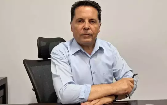 Ahmet Özer'e 'rüşvet almak' suçlamasından takipsizlik kararı