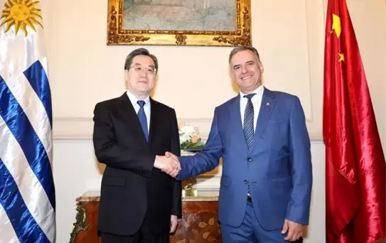 Çin ve Uruguay Arasındaki İlişkiler Güçleniyor