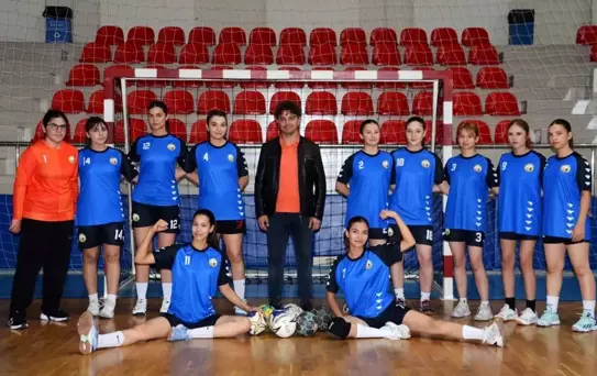 Okullar hentbol heyecanı başladı