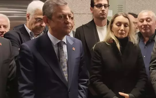 Özgür Özel: Dilek İmamoğlu'nun diplomatik pasaportu iptal edildi