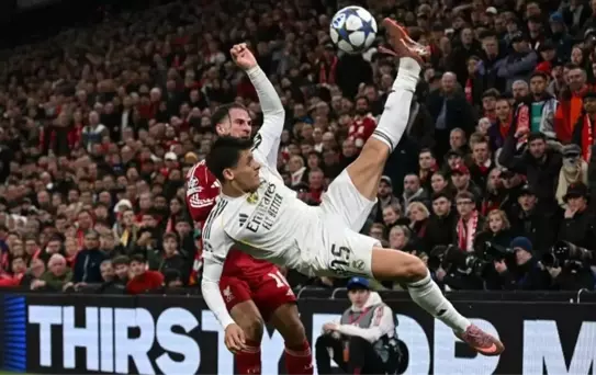 Şampiyonlar Ligi'nde gece yarısı Arda Güler krizi: Onu neden orada oynattın?