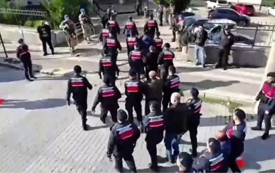 Dursunbey'de Dolandırıcılık Operasyonu