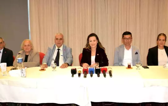 CHP Manisa İl Başkanı Özalper'den Basın Toplantısı ve Bürokrasideki Değişiklikler