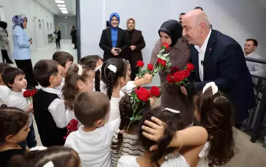 Darıca Belediyesi'nden Kadınlar ve Çocuklar İçin Eğitim Projesi: KİGEM