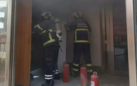 Nusaybin'de Apartman Yangını