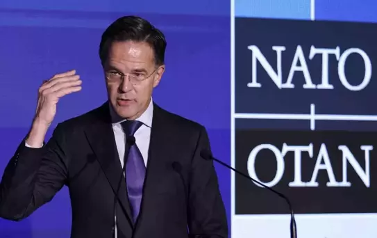 Rutte: Rusya, uzun vadeli çatışmaya hazırlanıyor