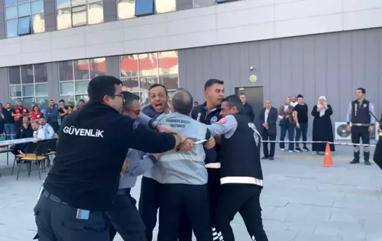 Osmaniye Eğitim ve Araştırma Hastanesi'nde afet tatbikatı gerçekleştirildi