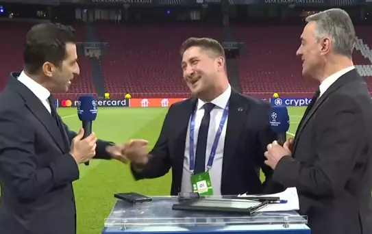 Sabri Sarıoğlu'ndan maç sonuna damga vuran hareket 