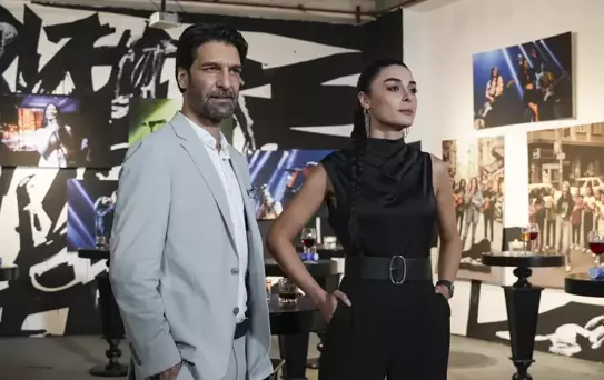 Eşref Rüya Çarşamba Gecesinin Gözdesi