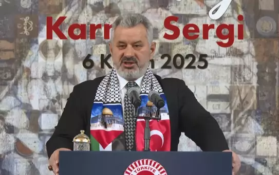 TBMM'de 'Hilalin Işığında' Sergisi Açıldı