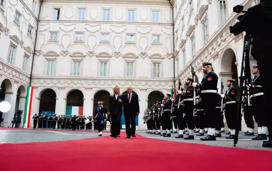 Meloni ve Abbas'tan Barış Planı Vurgusu