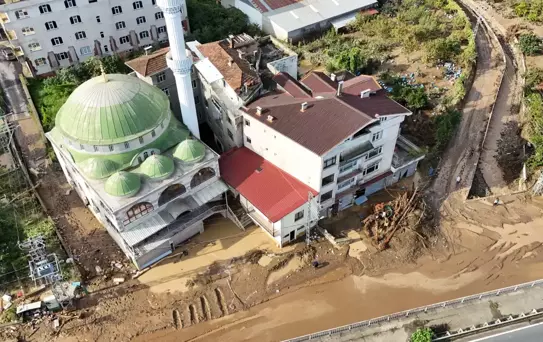 Karadeniz Bölgesi'nde Mikro Depremler Heyelanları Tetikliyor