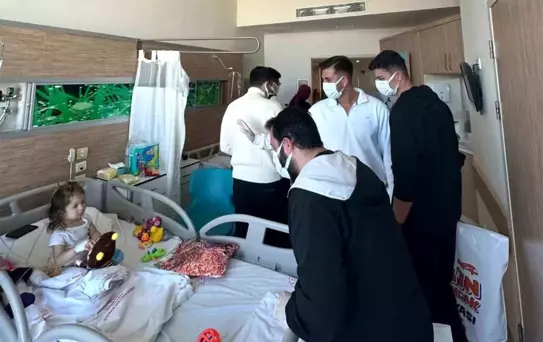 Gençler Lösemili Çocuklar İçin Moral Verdiler