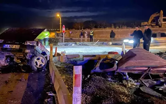 Afşin'de Otomobil Kazası: 2 Yaralı