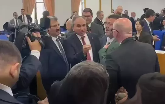 Tanal 'Şanlıurfa ve Adıyaman karanlıkta' dedi, komisyonda kavga çıktı