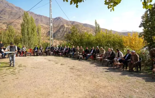 Komutan Topaloğlu, Gazi Ahmet Kurt'u Ziyaret Etti