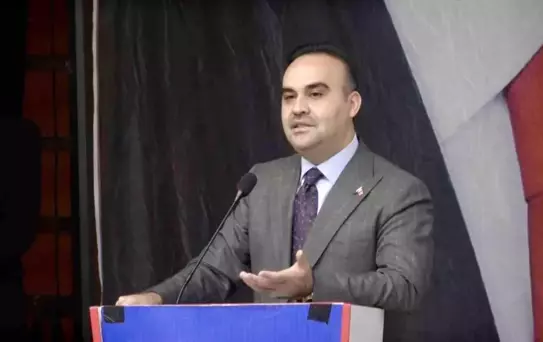 Bakan Kacır: 'Türkiye, teknolojiyle kalkınan bir ülke haline geliyor'