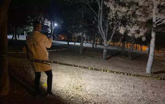 Karaman'da Parkta Silahlı Saldırı: 17 Yaşındaki Çocuk Yaralı