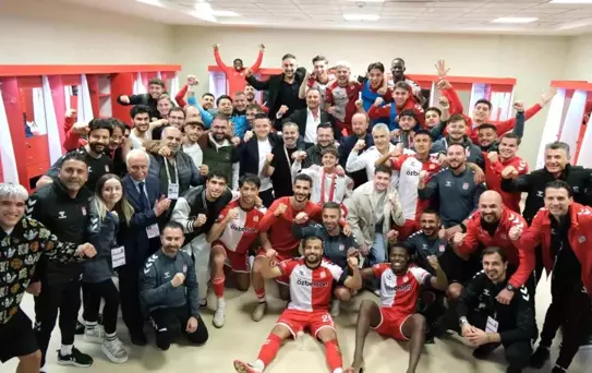 Sivasspor Manisa FK'yı 3-2 Geçti