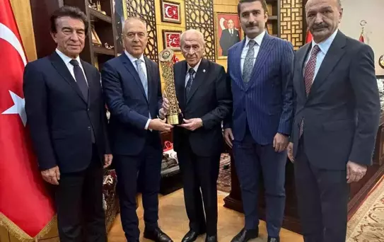 Bahçeli, Bisiklet Sporuna Destek Verdi
