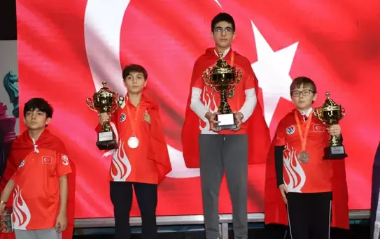Türkiye'den satrançta tarihi başarı