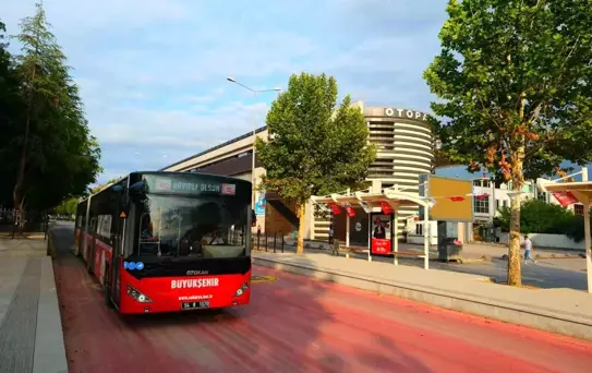 Sakarya'da Ulaşımda Yeni Dönem: Metrobüs ve Raylı Sistem İleriye Taşınıyor
