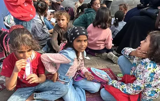 Gazze'de Çocuklar Yeniden Okula