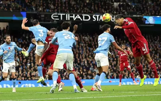 Manchester City, Liverpool'u 3-0 Mağlup Etti