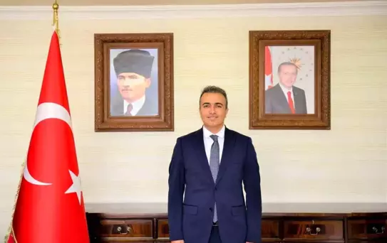 Ardahan Valisi Çiçek'ten 10 Kasım Mesajı