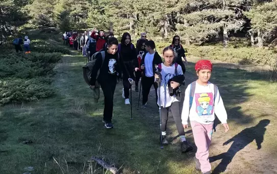 Amasya'da doğaseverler Ata'yı 1881 metrede andı