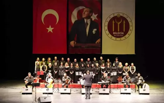 Bilecik'te Atatürk'ü Anma Konseri Coşkuyla Gerçekleşti