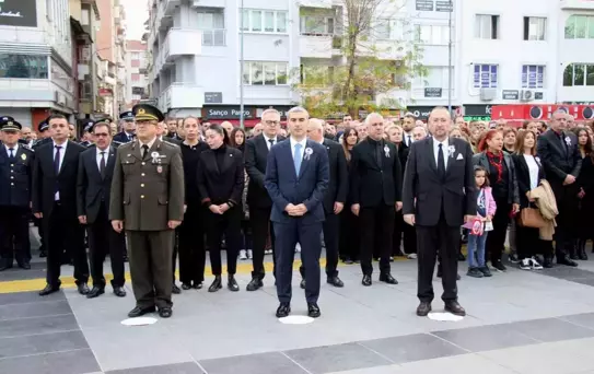 Atatürk vefatının 87. yıldönümünde Uşak'ta anıldı