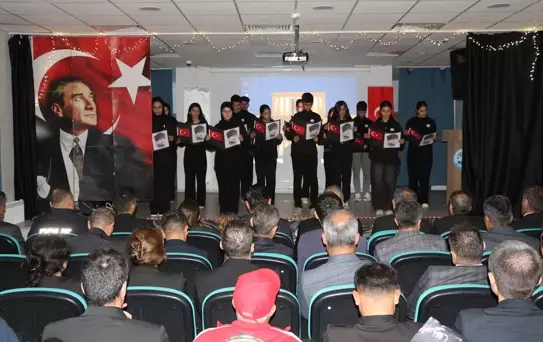 Atatürk, Karlıova'da Anıldı