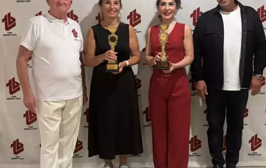 Cumhuriyet Tenis Turnuvası Coşkuyla Tamamlandı