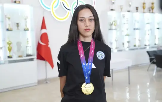 Emine Göğebakan Dünya Şampiyonu Oldu