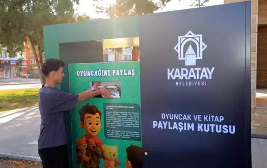 Karatay’dan İhtiyaç Sahibi Çocuklara Oyuncak ve Kitap Desteği
